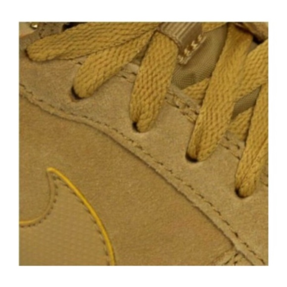 Nike Hoodland Suede Hi Top Mens Shoe Haystack Light Brown 654888-727 NEW Multi - Picture 7 of 7